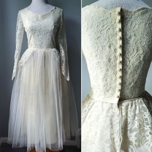 Vintage 1957s lace and tulle wedding dress